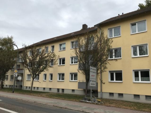 In Unterliederbach ankommen: 2 Zimmer im 1. Obergeschoss