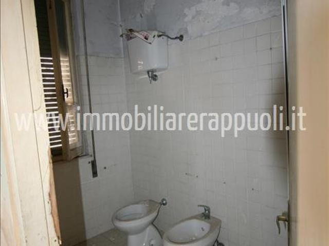 In vendita, nel cuore della pittoresca zona di Serre di Rapo. 209m² Serre di rapolano