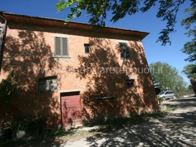 In vendita, nella pittoresca Abbadia di Montepulciano, propo. 107m² Abbadia
