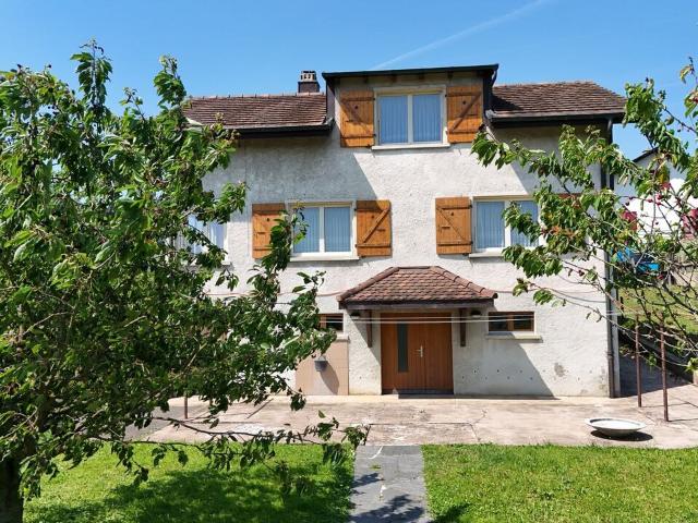 In Boncourt ist ein einladendes Haus mit 6,5 Zimmern zum Verkauf