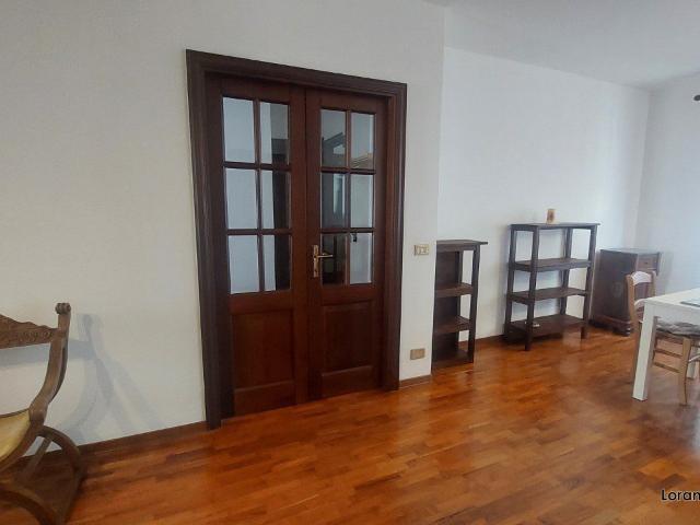 IN ESCLUSIVA Appartamento 4 vani con cantina