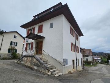 In Epauvillers steht ein 8 Zimmer Dorfhaus zum Verkauf