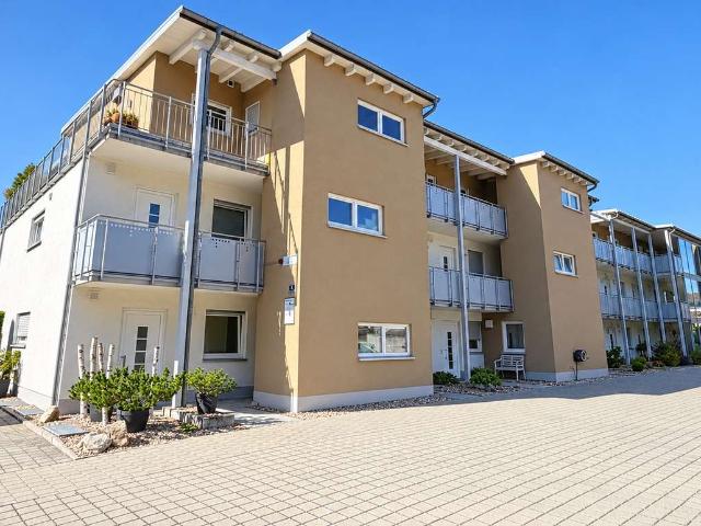 IN nähe Altstadt möbilierte 2 Zimmer Penthauswohnung mit großer Dachterrasse