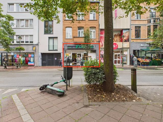 in openbare verkoop Huis gemengd gebruik Etterbeek