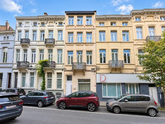 in openbare verkoop Appartement Sint Gillis