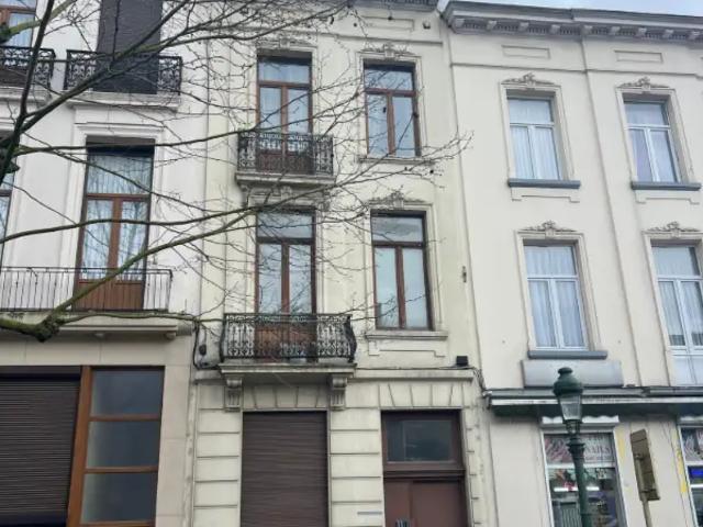 in openbare verkoop Appartement Sint Jans Molenbeek
