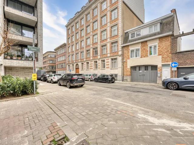 in openbare verkoop Appartement Sint Pieters Woluwe
