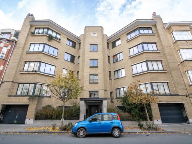 in openbare verkoop Appartement Ukkel