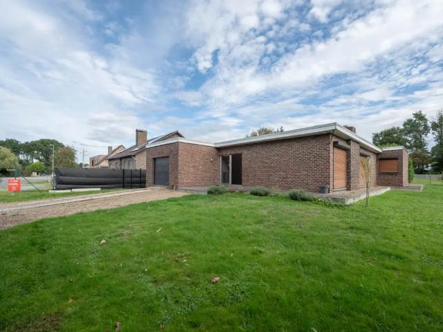 in openbare verkoop Bungalow Houthalen