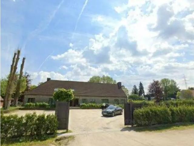 in openbare verkoop Huis gemengd gebruik Anderlecht