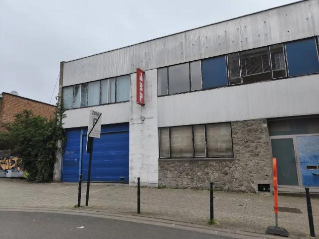 in openbare verkoop Huis gemengd gebruik Laken