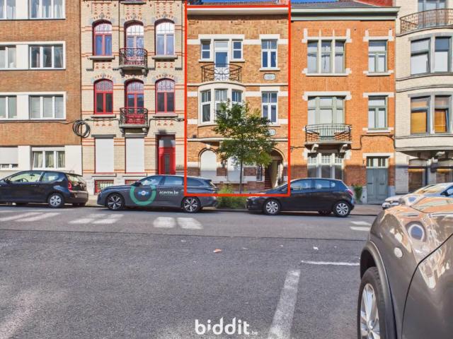 in openbare verkoop Huis Schaarbeek