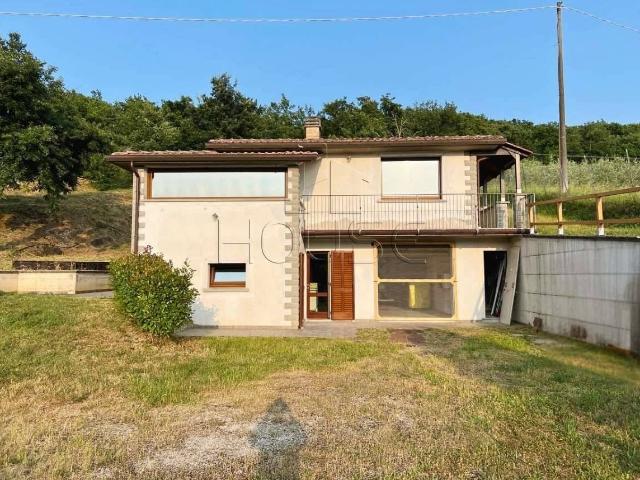 In posizione panoramica e riservata, a pochi minuti da Sanse. m² Sansepolcro