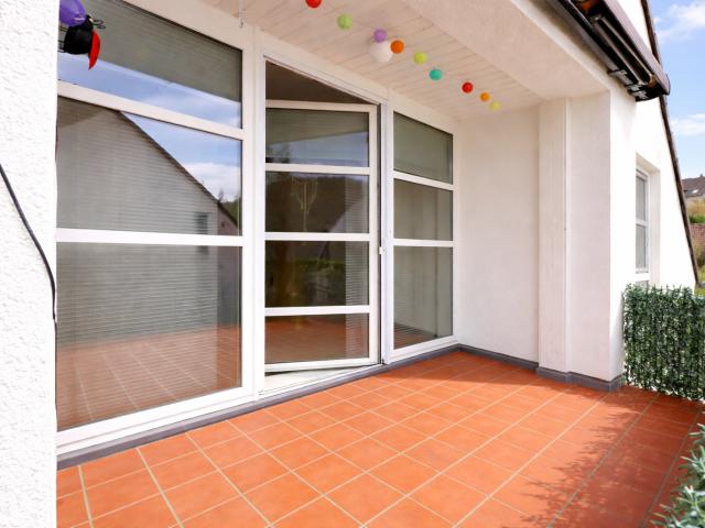 Ruhige Sackgassenlage – Moderne 100 m² große Eigentumswhg. mit 3 Zimmern, Südloggia & Stellplatz
