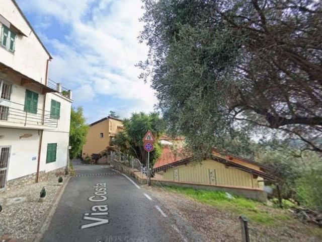 In San Bartolomeo al Mare, frazione Pairola, un piccolo paes. 135m² San martino secchia