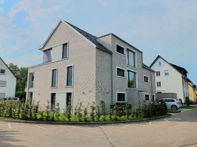 In sehr schöner Lage 6 Zimmer Maisonnette Wohnung in Weingarten