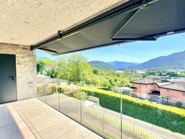 In soli, 2 km vom centro di lugano modernes appartamento mit panoramischer aussicht