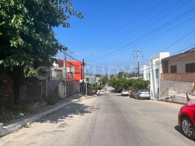 Inmueble en venta en Manzanillo, Colima