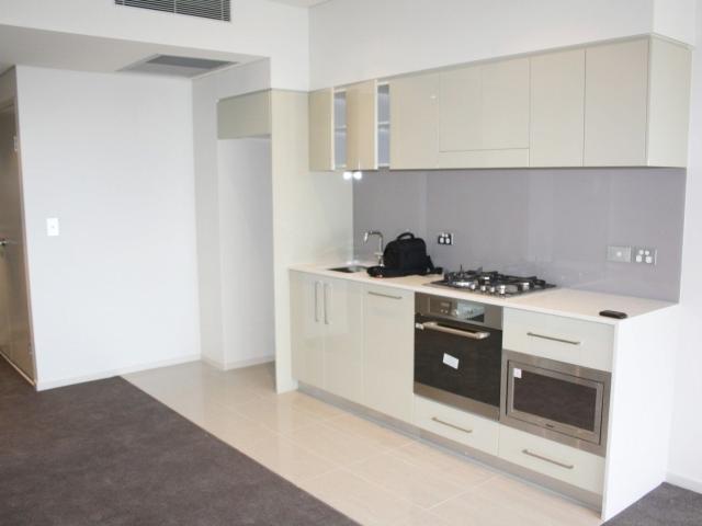 INMARK APARTMENT 1 BEDROOM FOR RENT