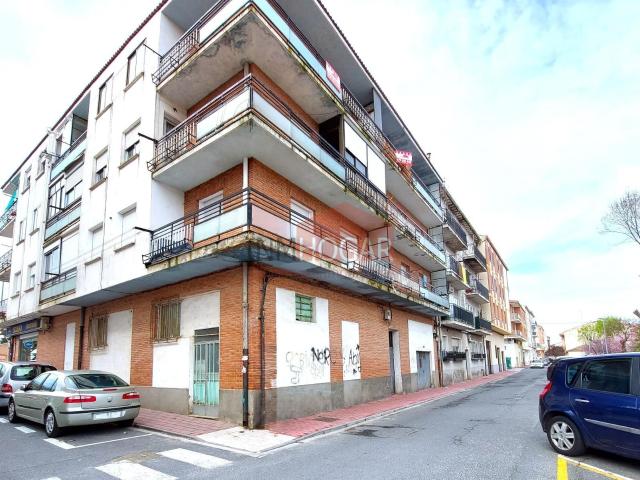 INMHOGAR VENDE PISO EN EMILIO ROMERO ÁVILA 05200
