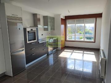 Inmobiliaria Chamorro ASCENSOR Y PLAZA DE GARAJE
