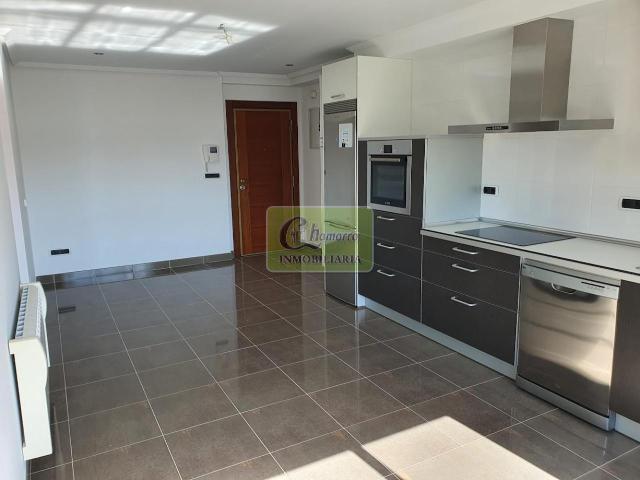 Inmobiliaria Chamorro ASCENSOR Y PLAZA DE GARAJE