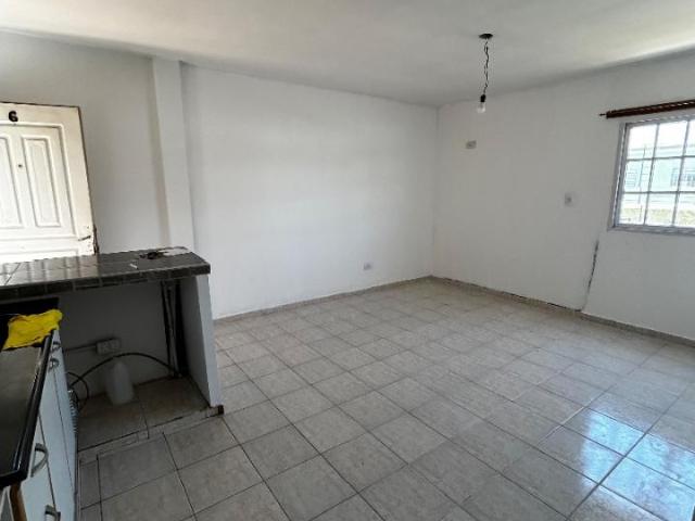 Inmobiliaria Alquila Para Estudiantes Mono Ambiente Semi Cerrado En Planta Alta