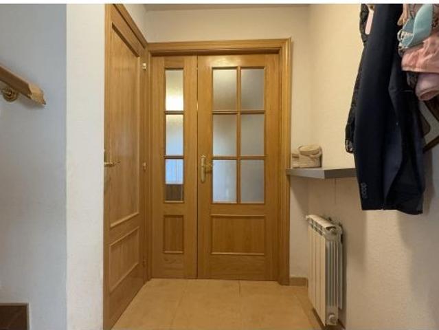 INMOBILIARIA ARBETETA ALQUILA CHALET DE 4 DORMITORIOS EN TORIJA, GUADA