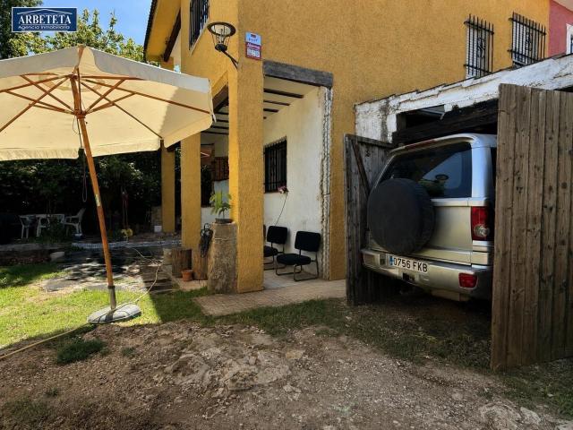 INMOBILIARIA ARBETETA VENDE CASA EN LA BELTRANEJA