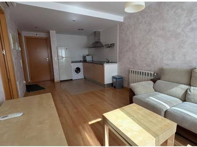 INMOBILIARIA ARBETETA VENDE APARTAMENTO DE UN DORMITORIO EN YUNQUERA DE HENARES, GUADALAJARA