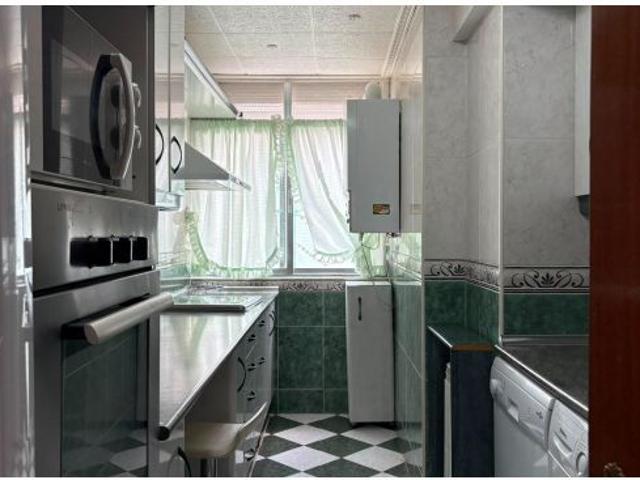 INMOBILIARIA ARBETETA VENDE PISO DE DOS DORMITORIOS EN ZONA AVDA. DEL EJERCITO, GUADALAJARA