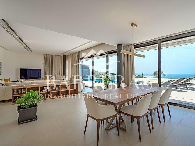 Inmobiliaria Barreras presenta: Exclusiva propiedad en la zo. 630m² Abama