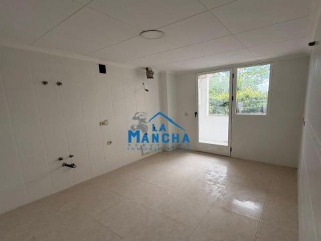 INMOBILIARIA LA MANCHA VENDE ADOSADO EN ARGAMASON ALBACETE