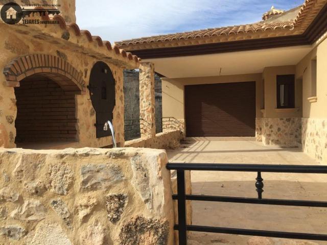 Inmobiliaria Tejares vende casa en Ribera de Cubas, Jorquera, Albacete