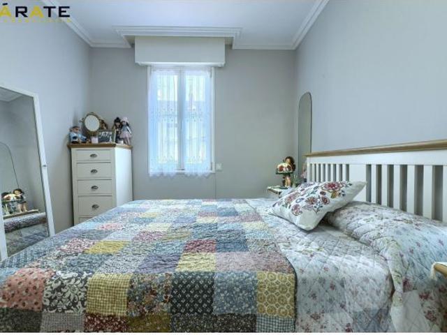 INMOBILIARIA ZARATE VENDE VIVIENDA EN BARAKALDO