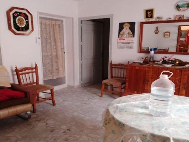 INMOHOUSE VENDE CASA REF.L009