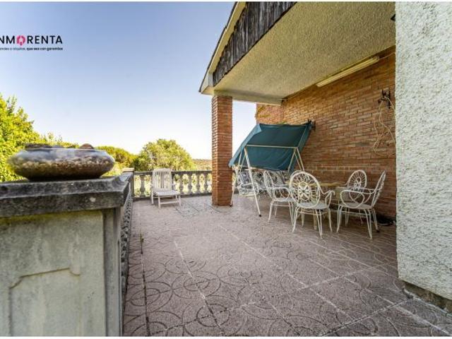 INMORENTA VENDE EN EXCLUSIVA CHALET EN VILLA DEL PRADO