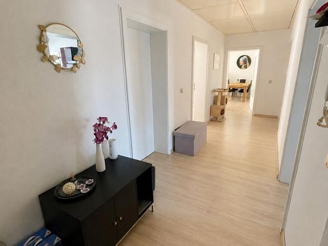 Innenstadt 4 ZKB Balkon Garage
