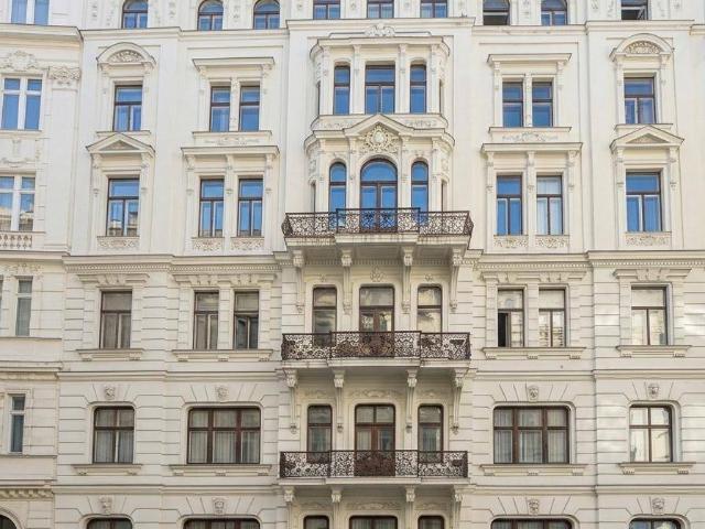 Innenstadtjuwel Altbau mit Gestaltungspotenzial in begehrtester Lage Wiens