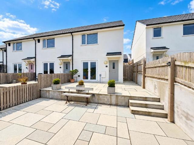Inner Tide Lane, Newquay TR7 2 bed end of terrace house to rent £1,350 pcm £312 pw