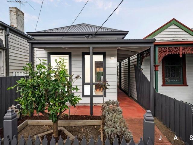 Inner Village Hideaway, Superb City Fringe Lifestyle