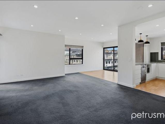 Inner City Apartment with Parking