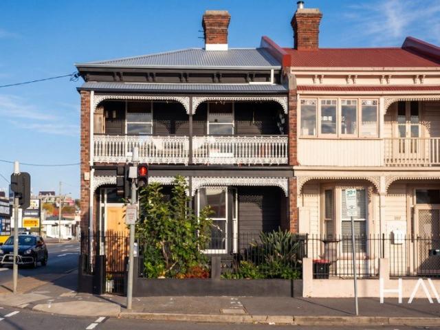 Inner City Character with Spectacular Rooftop Living