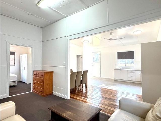 Inner City Delight, Elevated Charm Meets Urban Convenience
