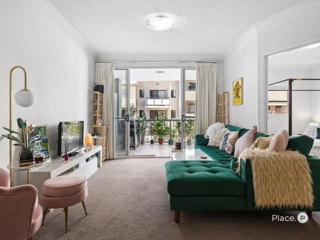 Inner City Ease with Boutique Cul De Sac Appeal in the Heart of Fortitude Valley