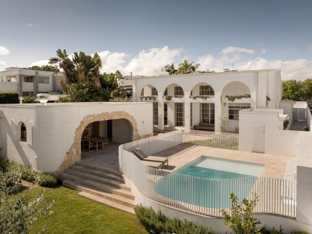 Inner City Grandeur and Villa Inspired Luxury on a Rare 1,012sqm