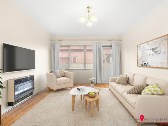 Inner City Living Under 20 Minutes to Melbourne CBD!