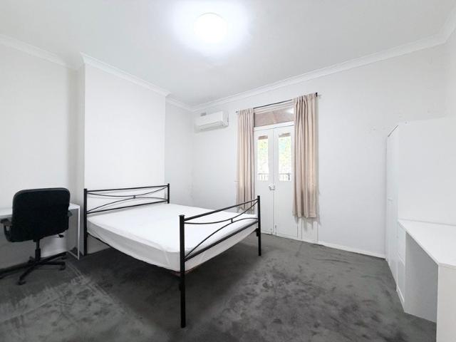 Inner City Living at Its Best Spacious 4 Bedroom Terrace