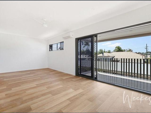INNER CITY LIVING BRAND NEW TOWNHOUSE!