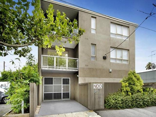 Inner City Living: Comfort, Convenience & Style! 6 MONTH LEASE ONLY